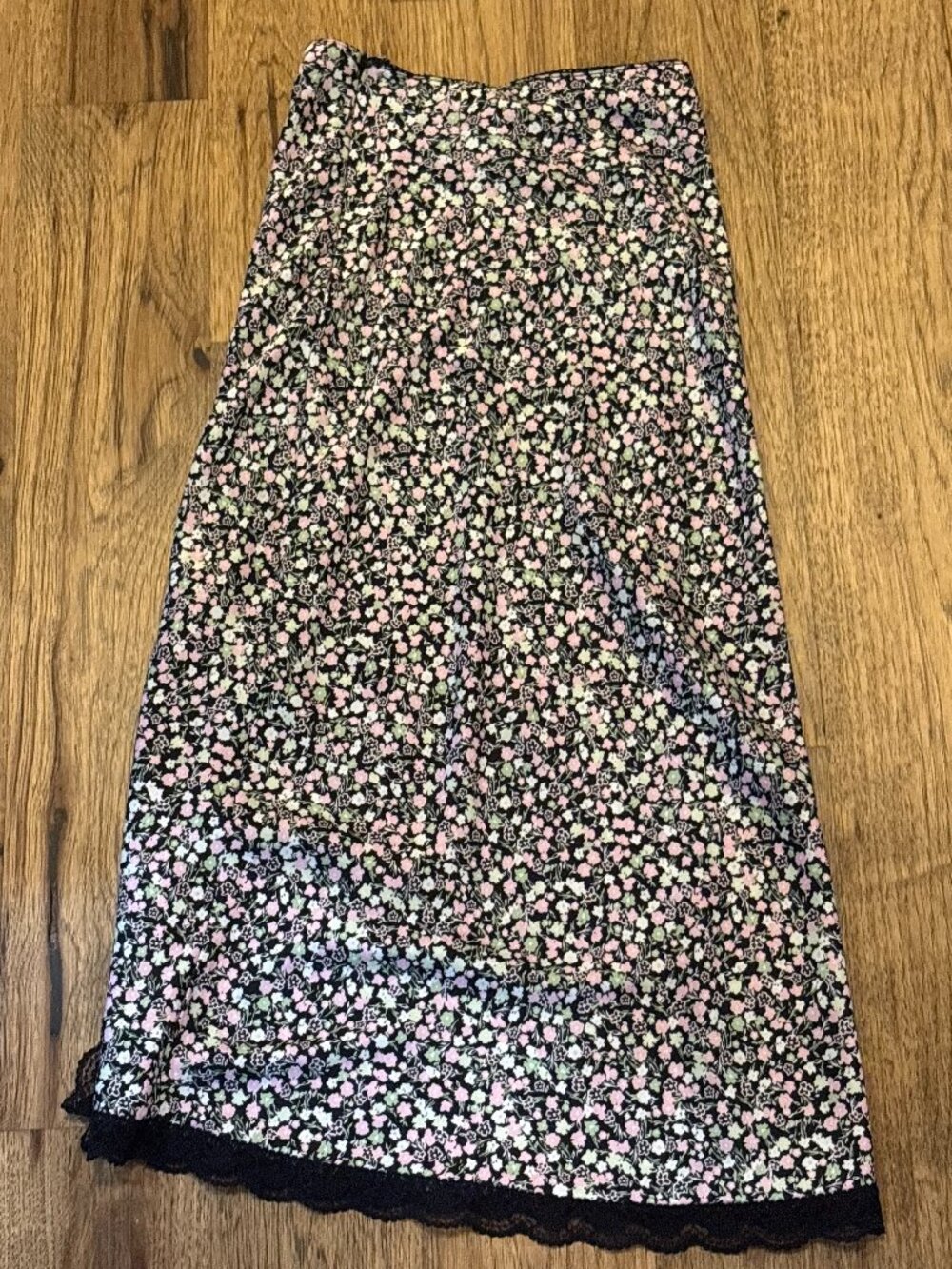 divided H&M floral maxi skirt with black lace and slit